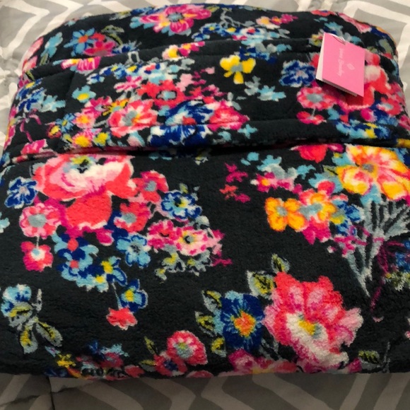 Vera Bradley Bedding Copy Nwt Vera Bradley Fleece Travel Blanket
